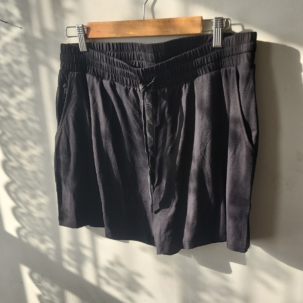 Pacific Trail Black Women's Shorts. New Without Tag - Picture 3 of 9
